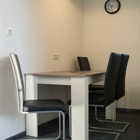 Quadenhof * דיסלדורף